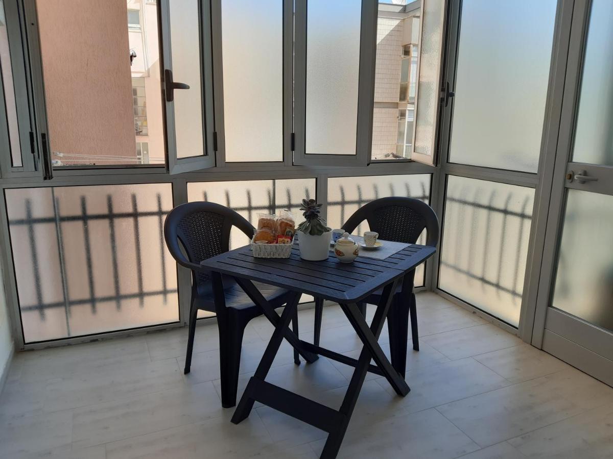 Piazza Mazzini Apartment Lecce Luaran gambar